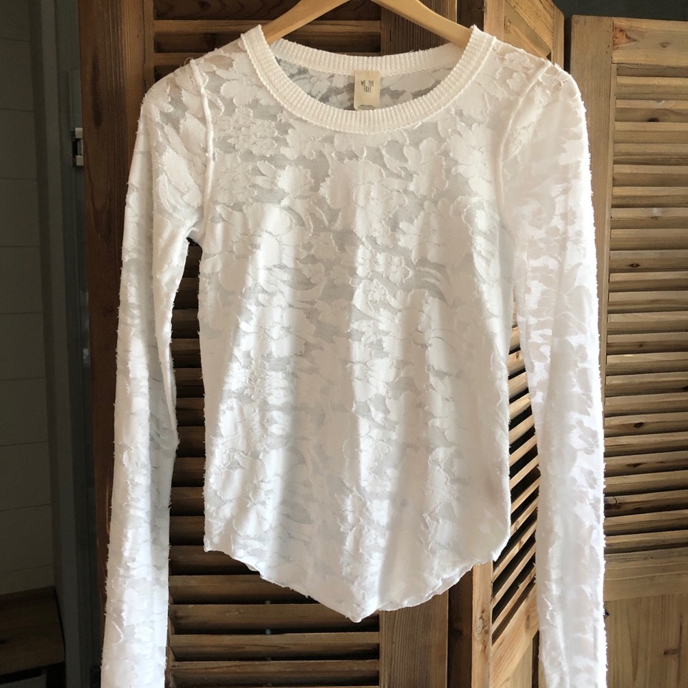 Free people soft lace long sleeve T-shirt